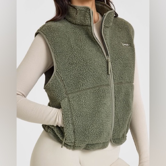 ONER ACTIVE ZIP THROUGH FLEECE GILET ALPINE GREEN. - Picture 2 of 6